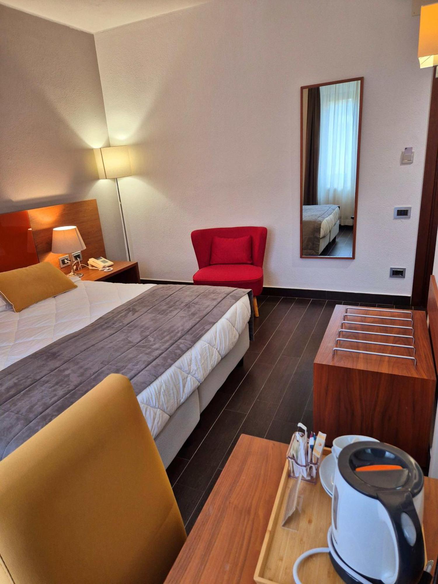 Hotel Sandalia Nuoro  Bagian luar foto