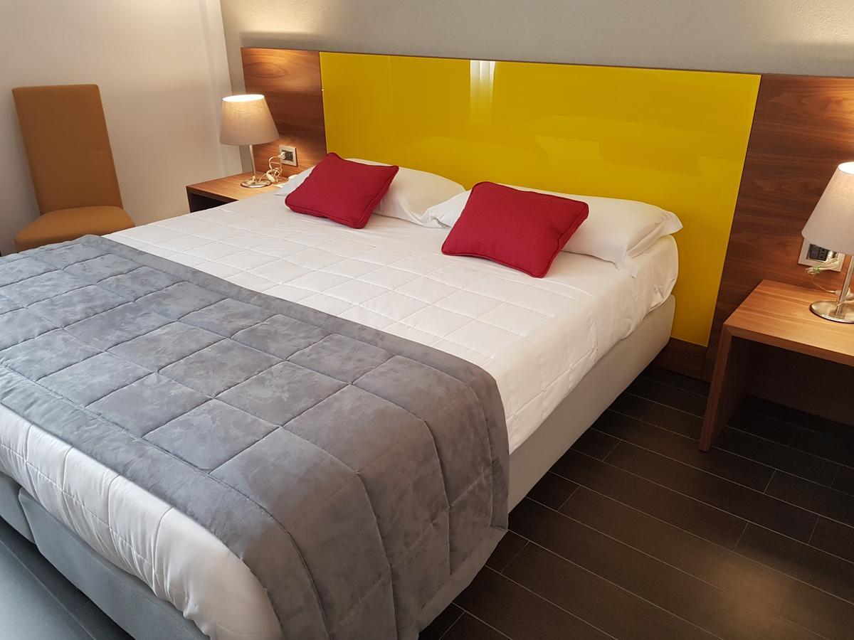 Hotel Sandalia Nuoro  Bagian luar foto