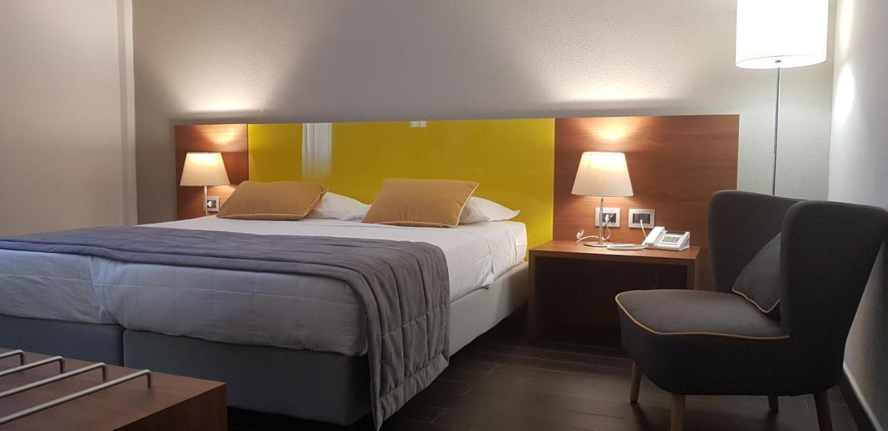 Hotel Sandalia Nuoro  Bagian luar foto