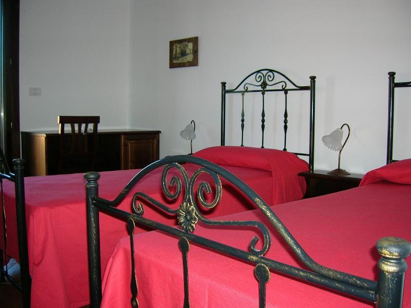 Hotel Sandalia Nuoro  Bagian luar foto